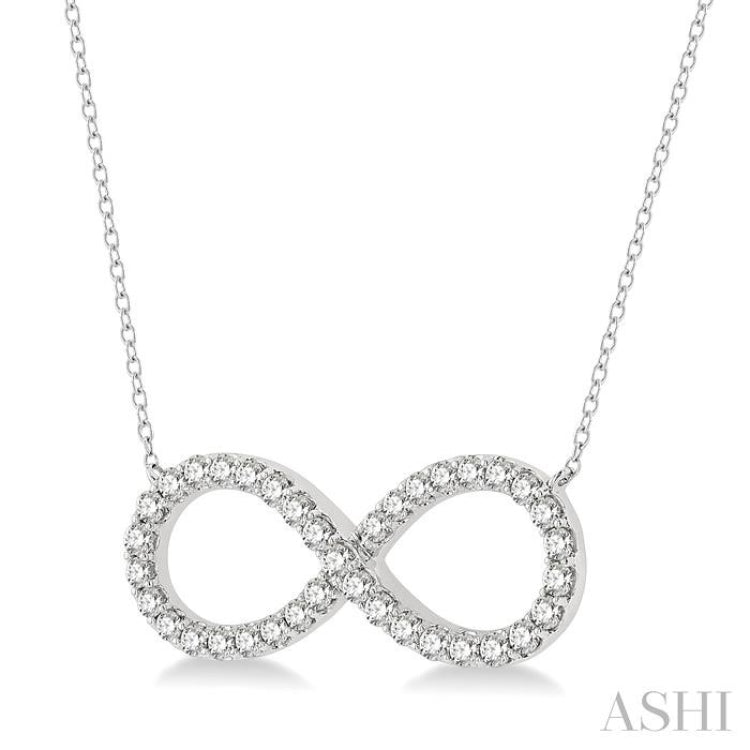 1 Ctw Round Cut Diamond Infinity Pendant With Chain in 14K White Gold
