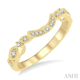 1/6 ctw Round Cut Diamond Wedding Band in 14K Yellow Gold