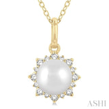 Pearl & Petite Diamond Fashion Pendant