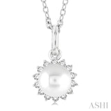 Pearl & Petite Diamond Fashion Pendant